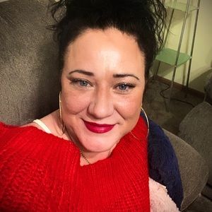 Meet your Posher, Michele